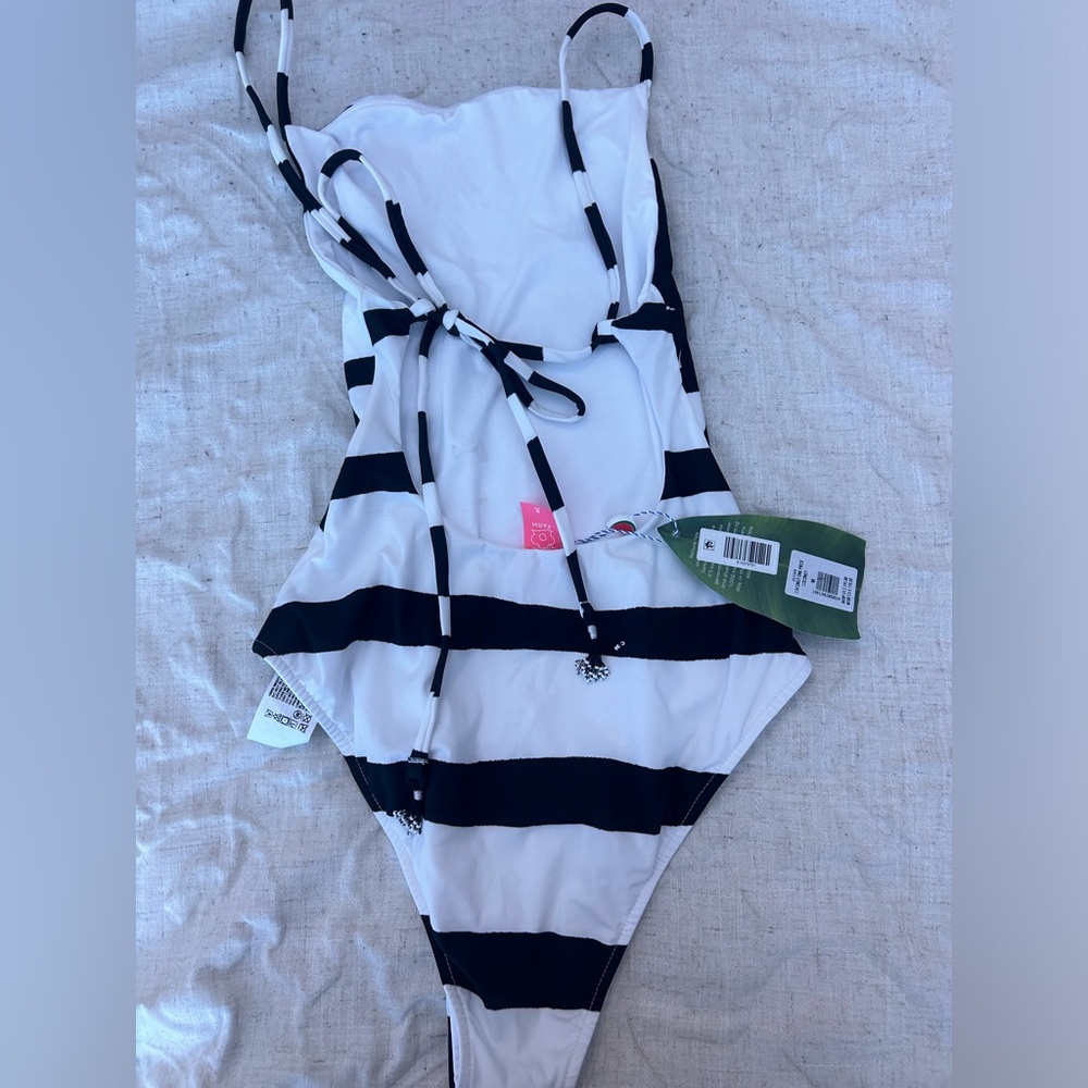 Farm Rio Coconut One Piece Swimsuit - Picture 5 of 5